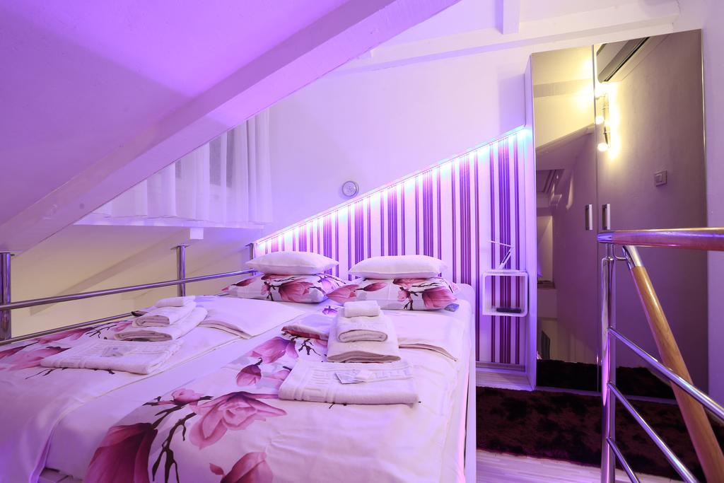 Ella Apartma