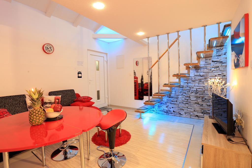 Ella Apartma